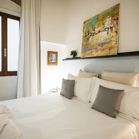 Agnolo Boutique - Central Accomodation